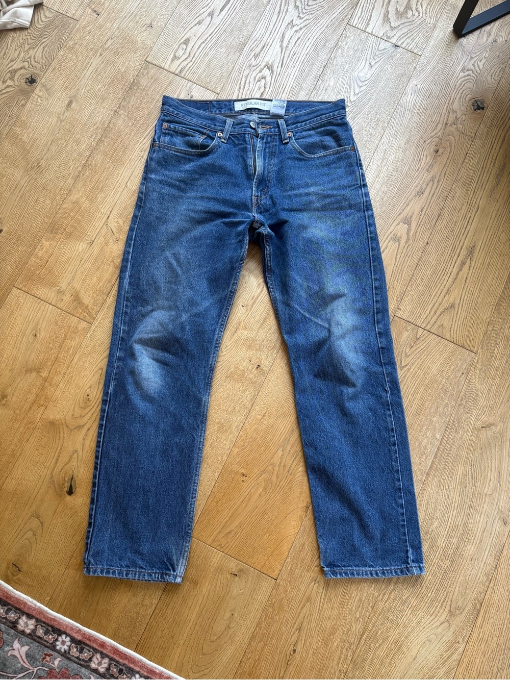 Levi’s 505 Classic Blue Jeans. Mens
